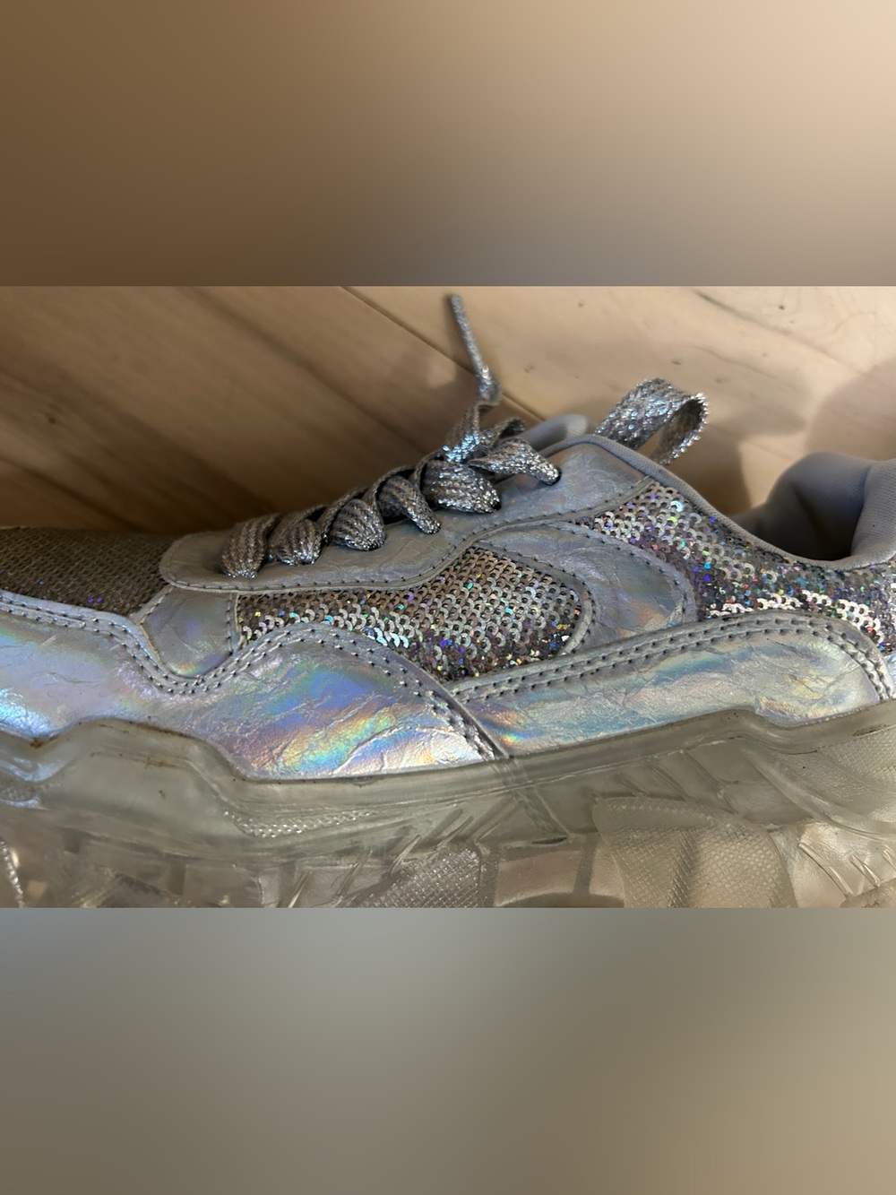 Lucky Step Iridescent Sequin Silver Low Platform Sneakers Size 6 - Picture 13 of 13